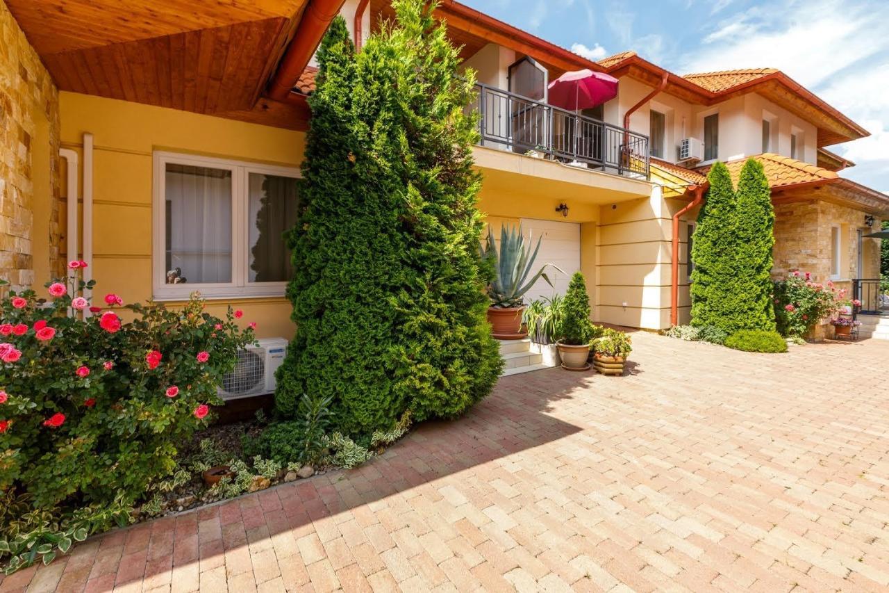 Andi Apartman Hévíz Εξωτερικό φωτογραφία