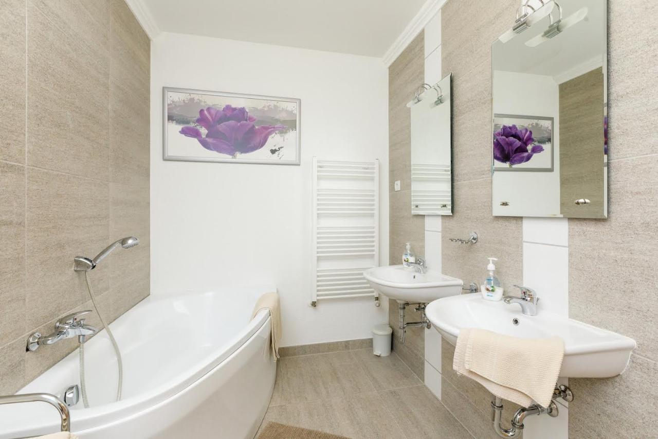 Andi Apartman Hévíz Εξωτερικό φωτογραφία