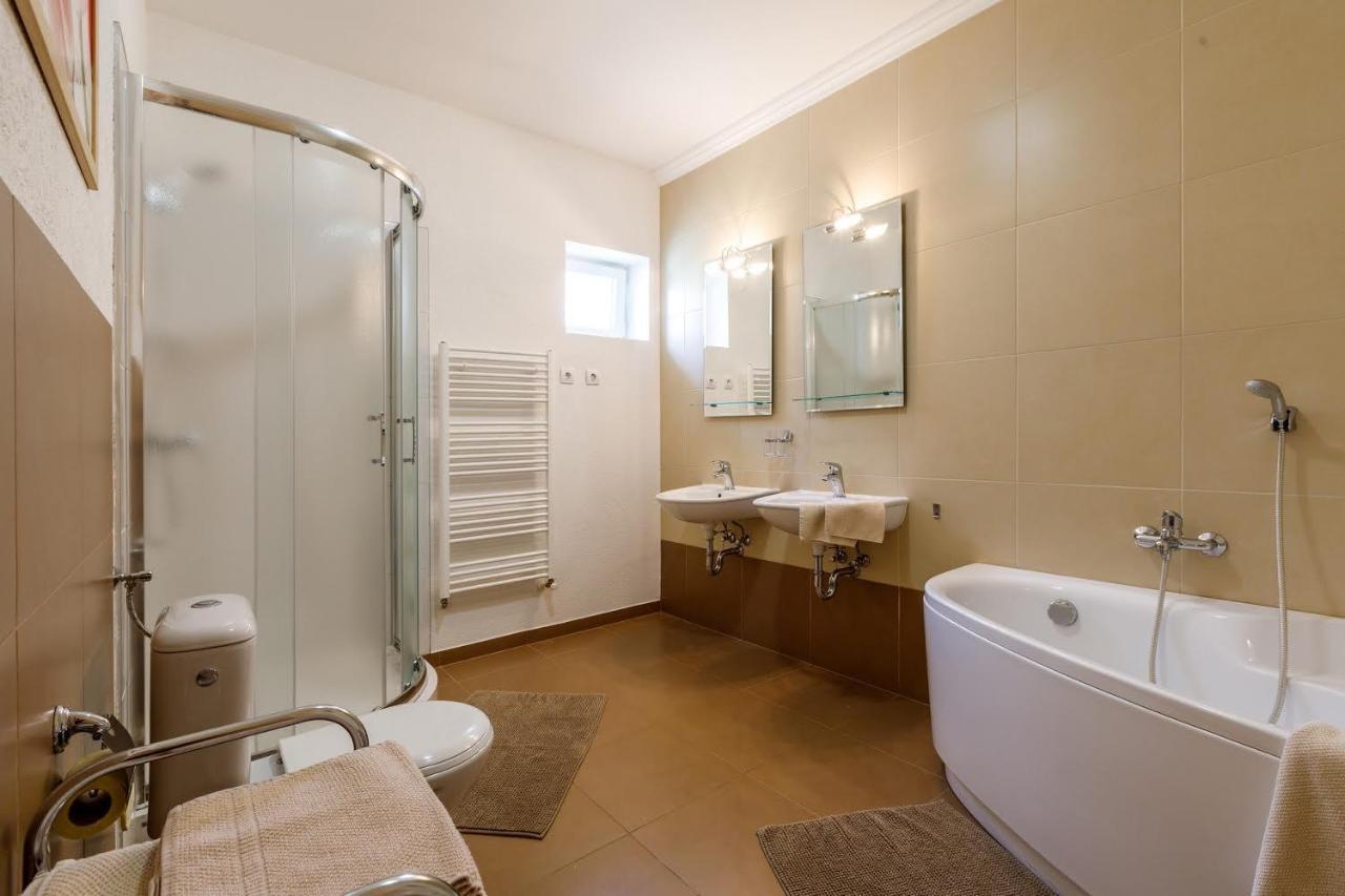 Andi Apartman Hévíz Εξωτερικό φωτογραφία