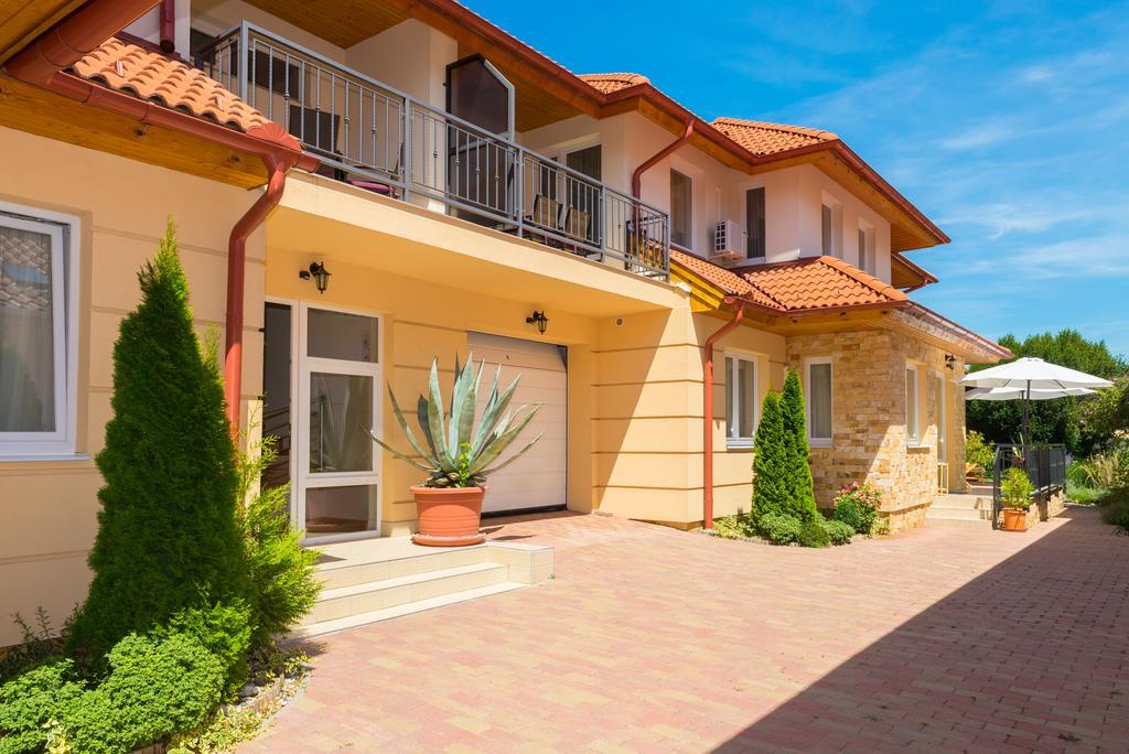 Andi Apartman Hévíz Εξωτερικό φωτογραφία